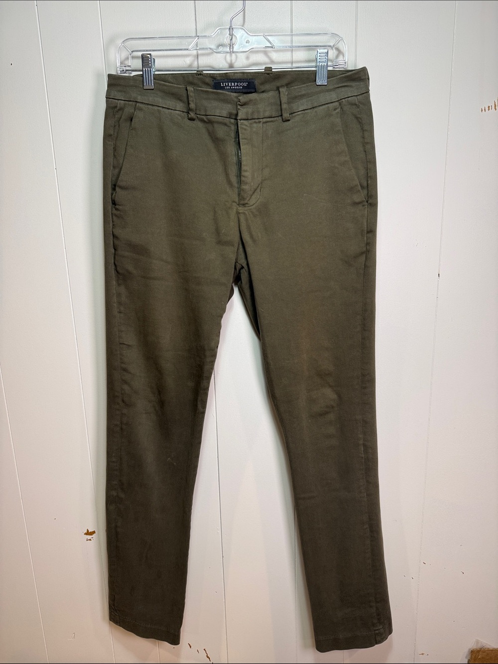 Liverpool Men’s Chinos in Olive Green